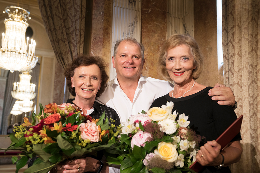 Zur Kammerschauspielerin ernannt: Barbara Petritsch und Elisabeth Augustin